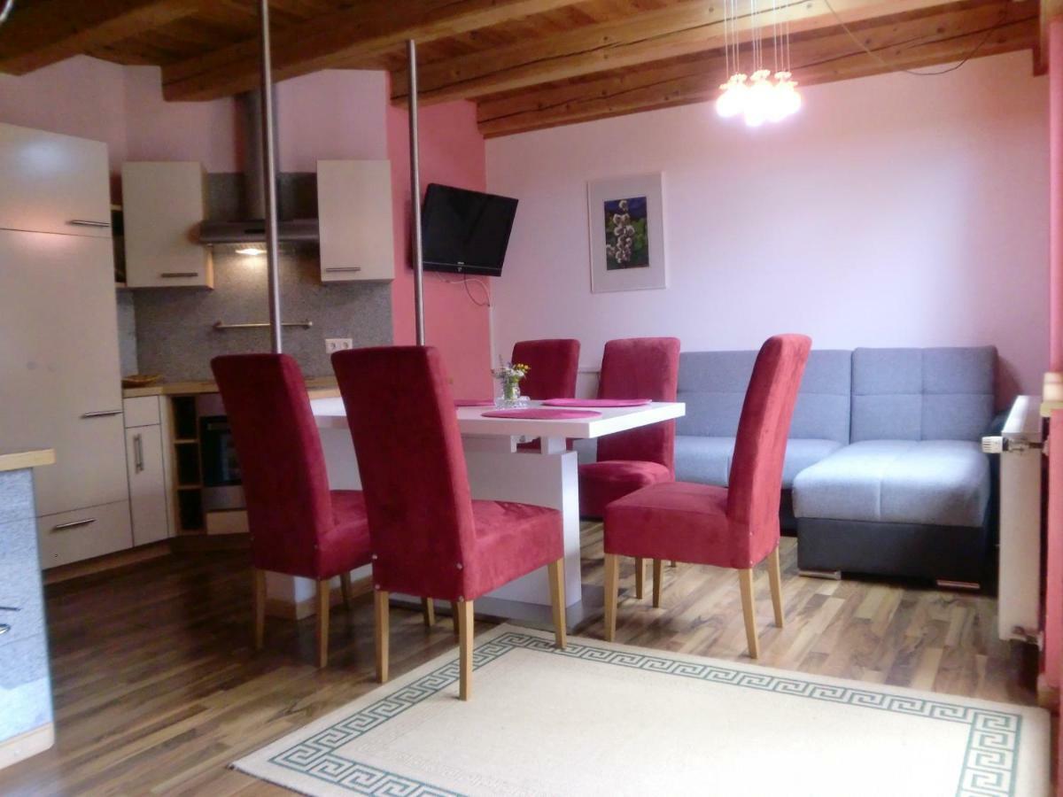 Garten- & Loggia-Appartement Herrenhaus Dellach im Drautal ภายนอก รูปภาพ