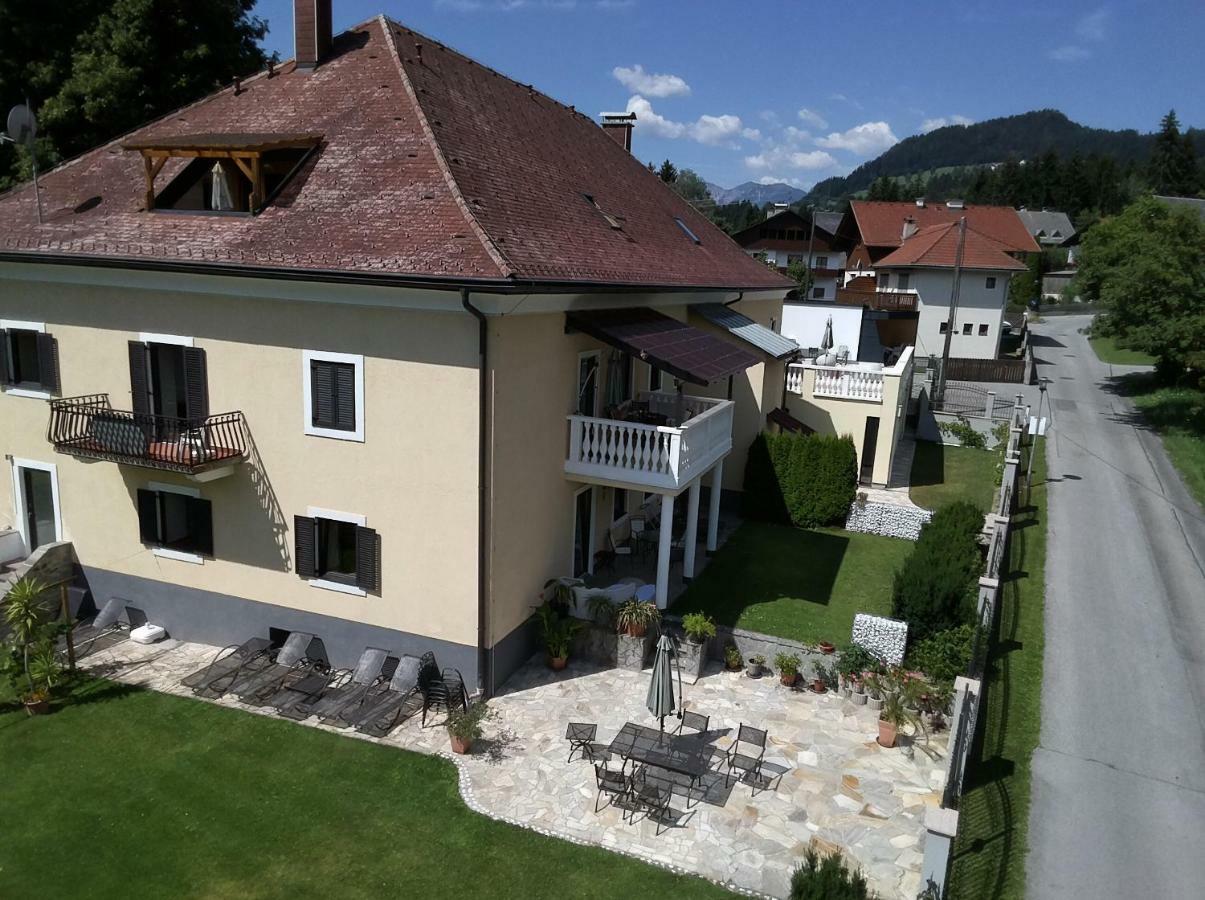 Garten- & Loggia-Appartement Herrenhaus Dellach im Drautal ภายนอก รูปภาพ