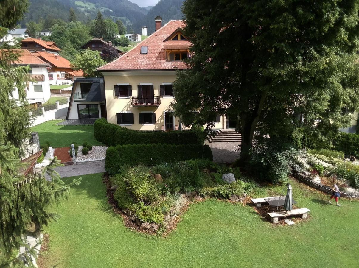 Garten- & Loggia-Appartement Herrenhaus Dellach im Drautal ภายนอก รูปภาพ