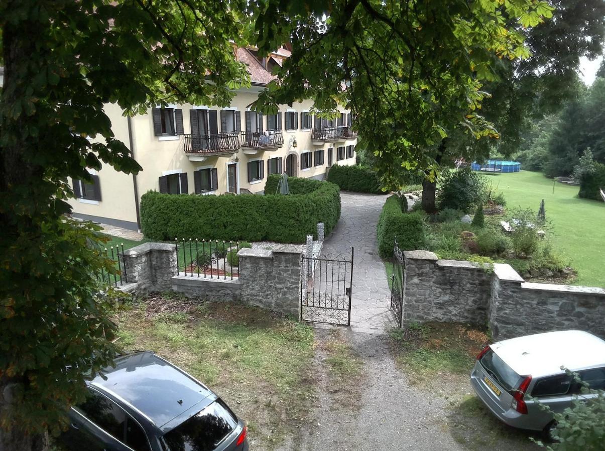 Garten- & Loggia-Appartement Herrenhaus Dellach im Drautal ภายนอก รูปภาพ